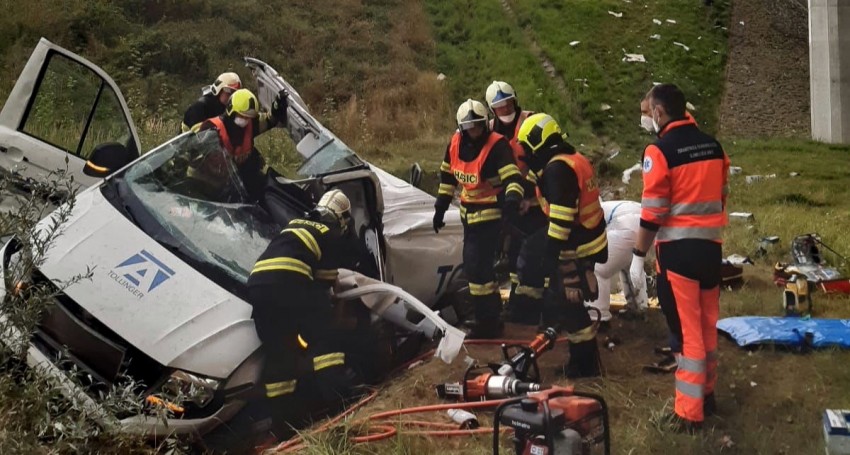Dopravní nehoda dodávky na silnici D1 u Stříbrnic